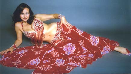 Helena Vlahos Wikipedia, Wiki, Young, 70s, Belly Dance, Ethnicity, Net Worth